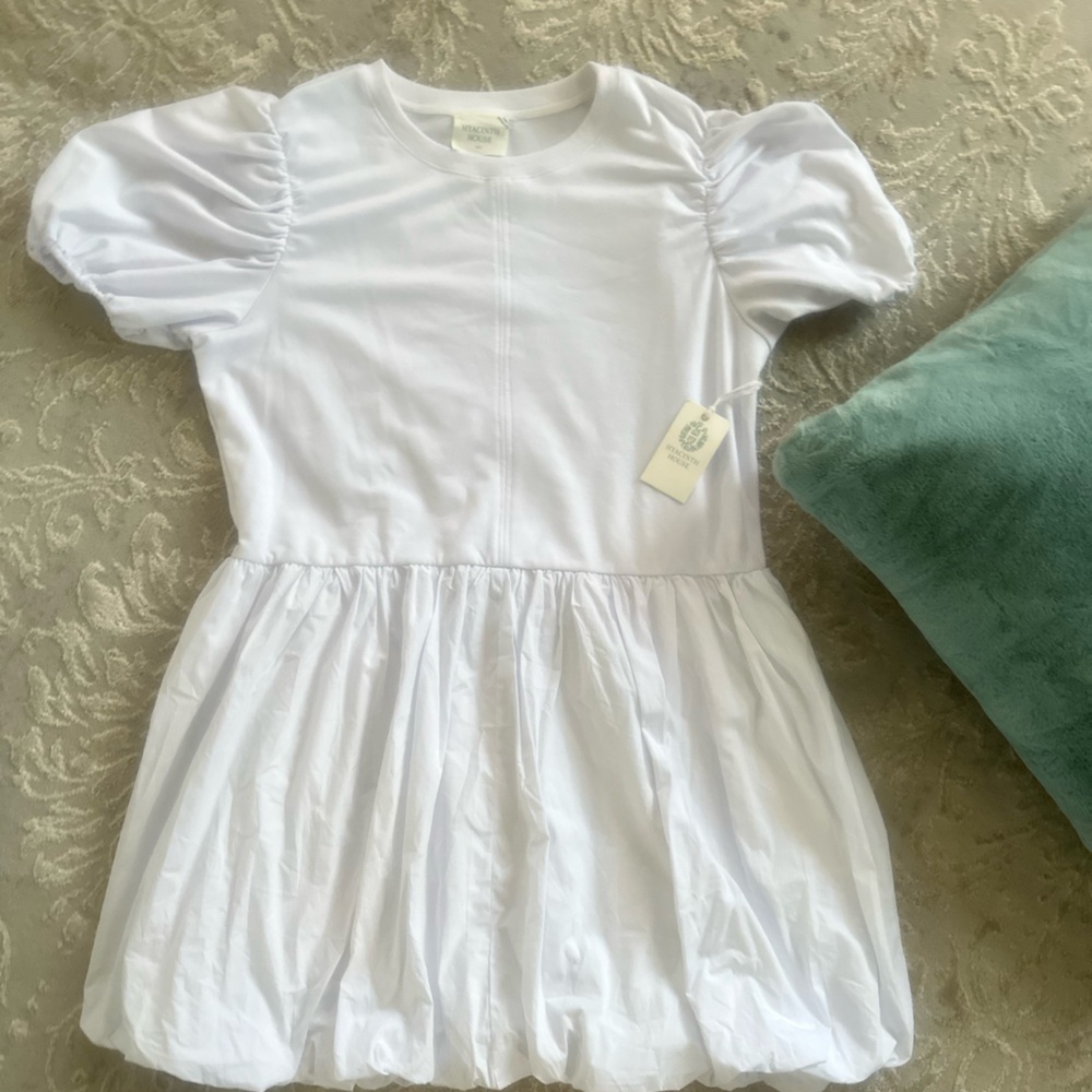 White balloon cotton skirt attached stretch blouse